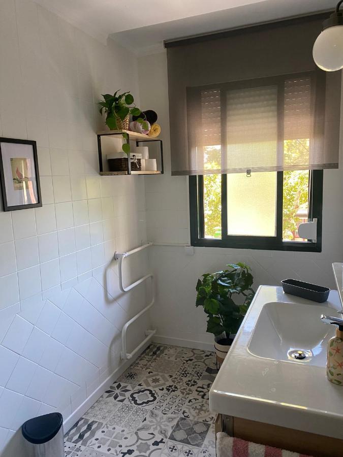 Acogedor apartamento en pleno corazón de Triana Sevilha Exterior foto