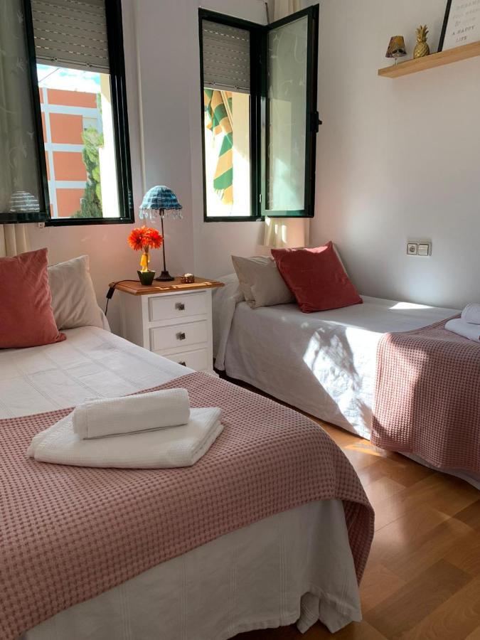 Acogedor apartamento en pleno corazón de Triana Sevilha Exterior foto