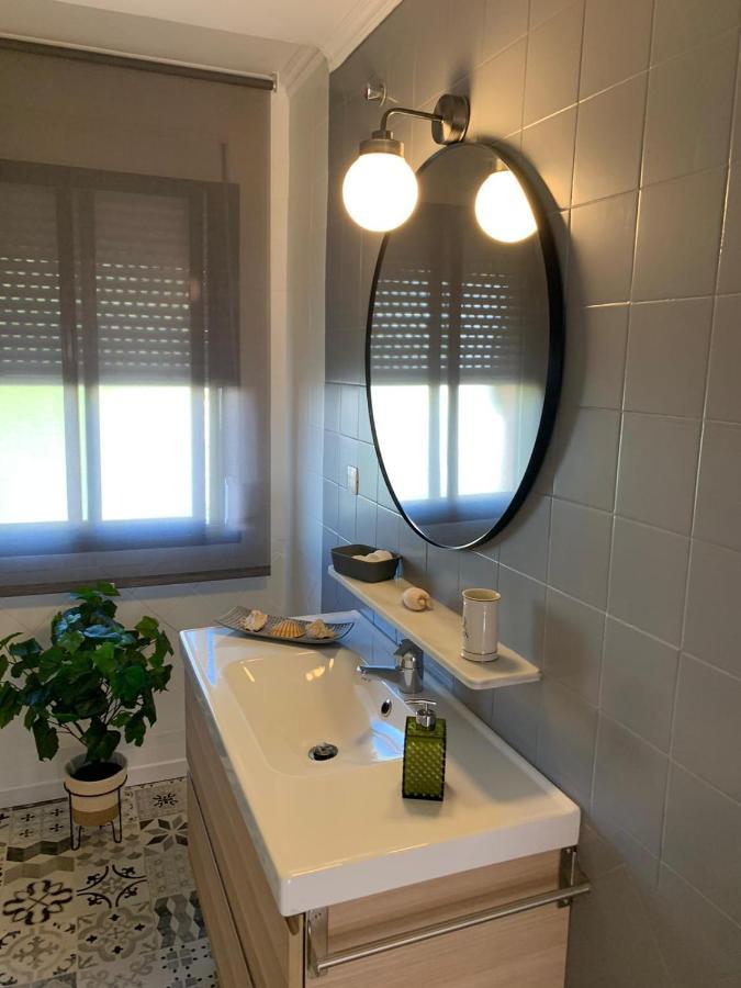 Acogedor apartamento en pleno corazón de Triana Sevilha Exterior foto