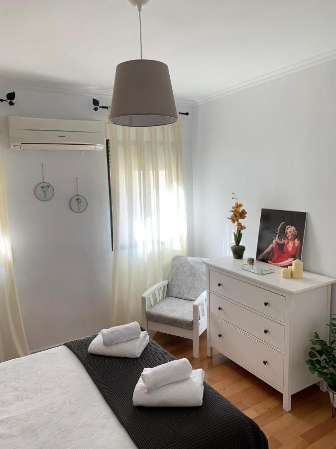 Acogedor apartamento en pleno corazón de Triana Sevilha Exterior foto