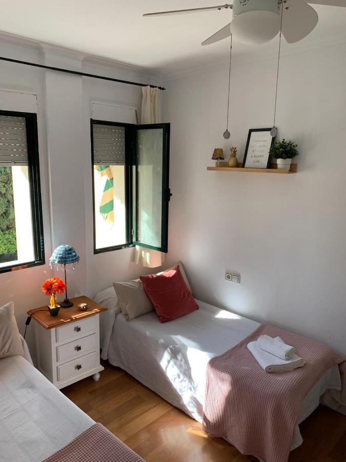 Acogedor apartamento en pleno corazón de Triana Sevilha Exterior foto