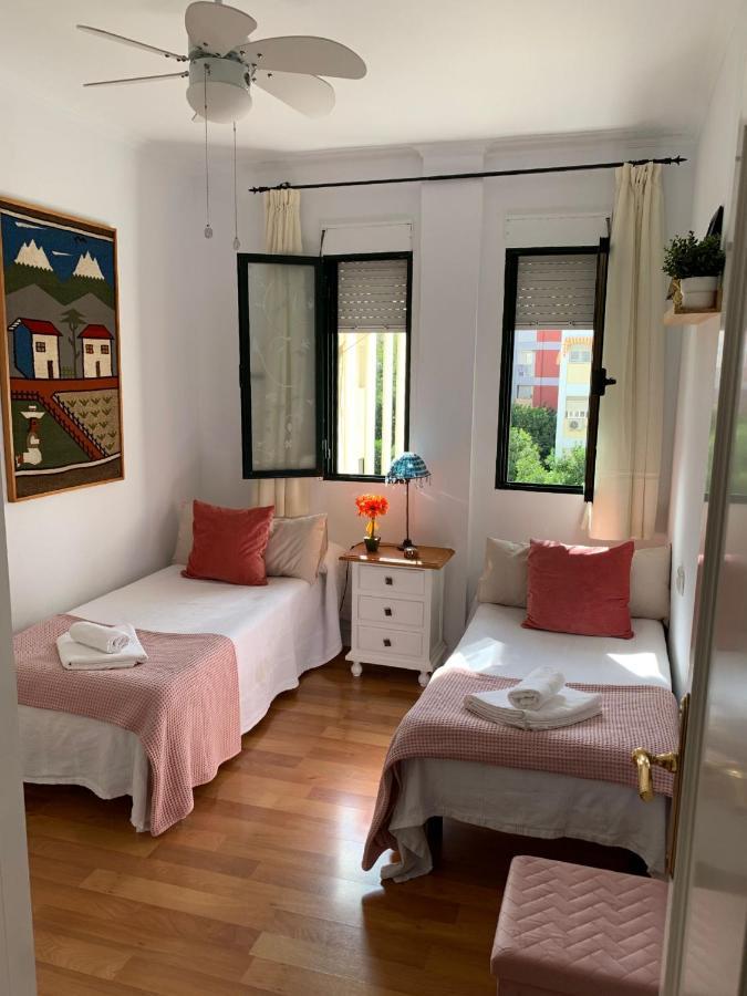 Acogedor apartamento en pleno corazón de Triana Sevilha Exterior foto